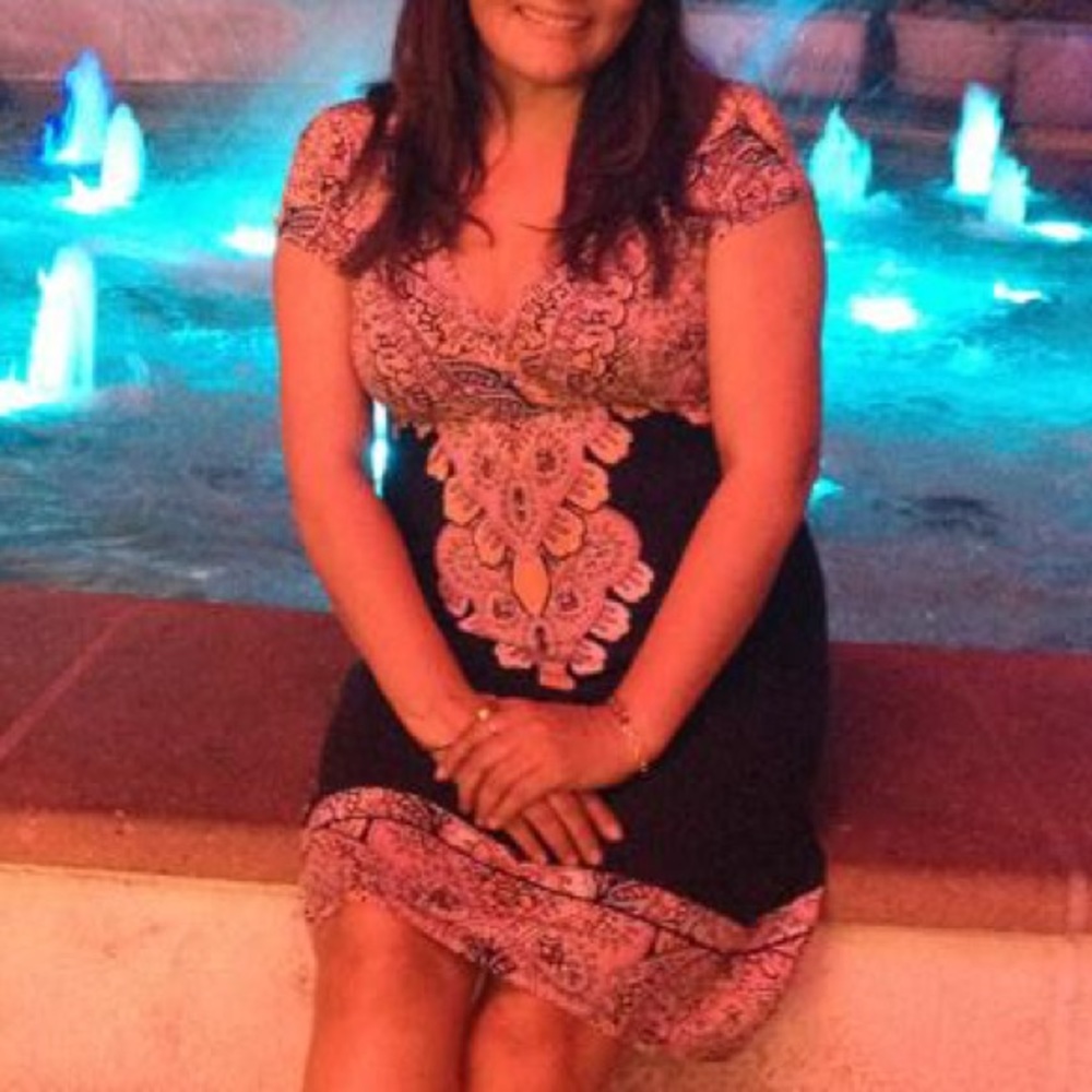 Printed black dress Medium